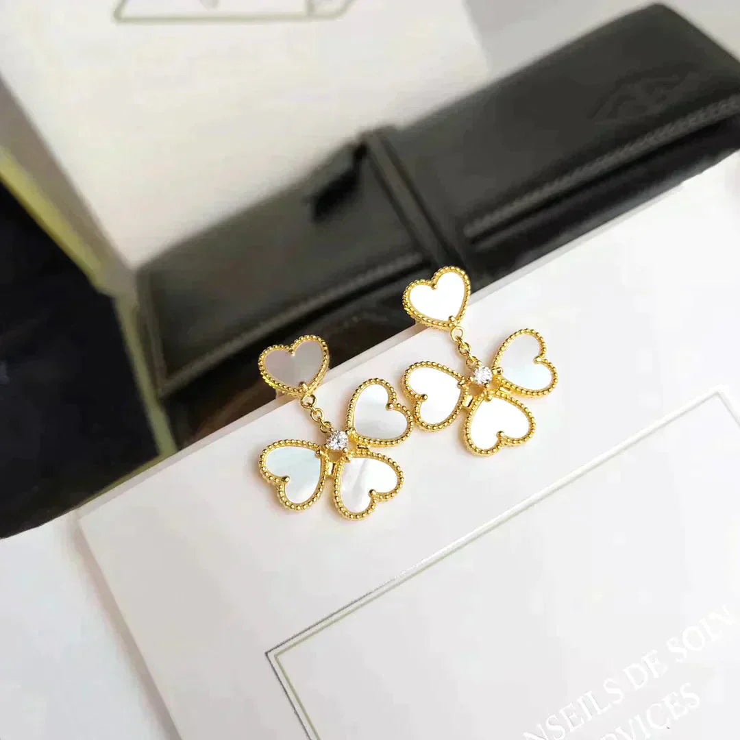 [vivabelle]CLOVER SWEET WHITE MOP EARRINGS