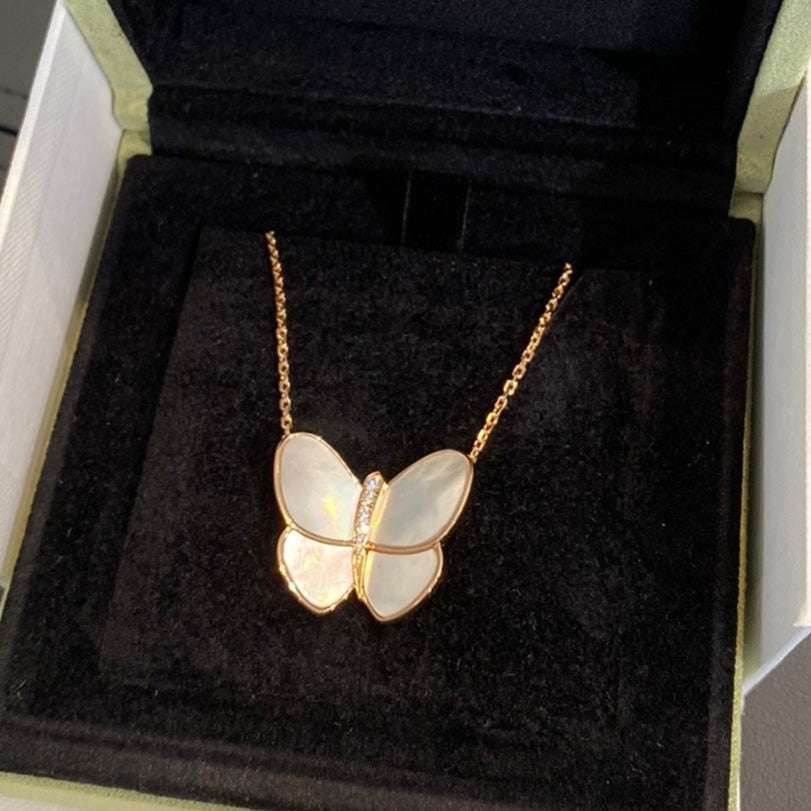 [vivabelle]BUTTERFLY GOLD MOP DIAMOND NECKLACE