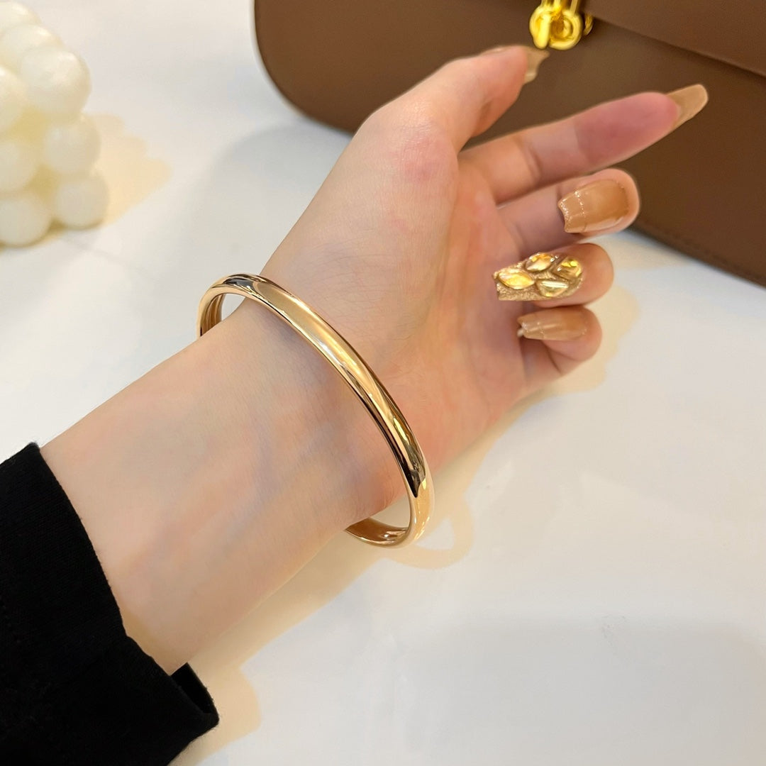 [vivabelle]PANTHERE GOLD OPEN BRACELET