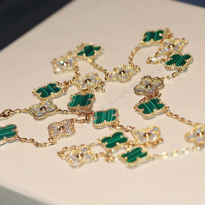 [vivabelle]CLOVER 20 MOTIFS MALACHITE DIAMOND NECKLACE