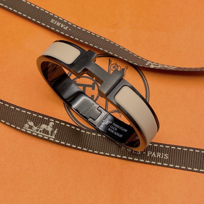 [vivabelle]H BRACELET 12MM BLACK BEIGE CERAMIC