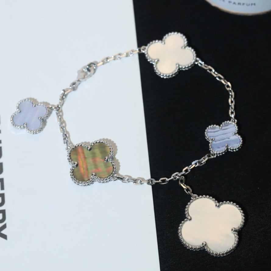 [vivabelle]CLOVER BRACELET 5 MOTIFS MOP CHALCEDONY SILVER