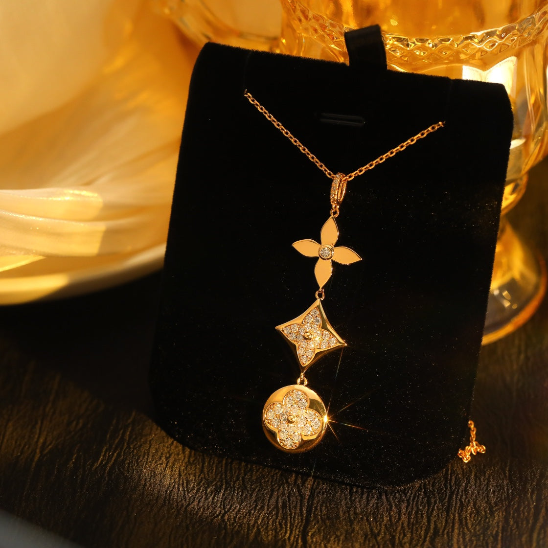 [vivabelle]STAR AND SUN DIAMOND PINK GOLD NECKLACE