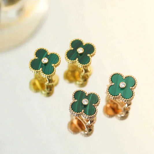 [vivabelle]CLOVER MEDIUM 1 MOTIFS MALACHITE DIAMOND EARRINGS