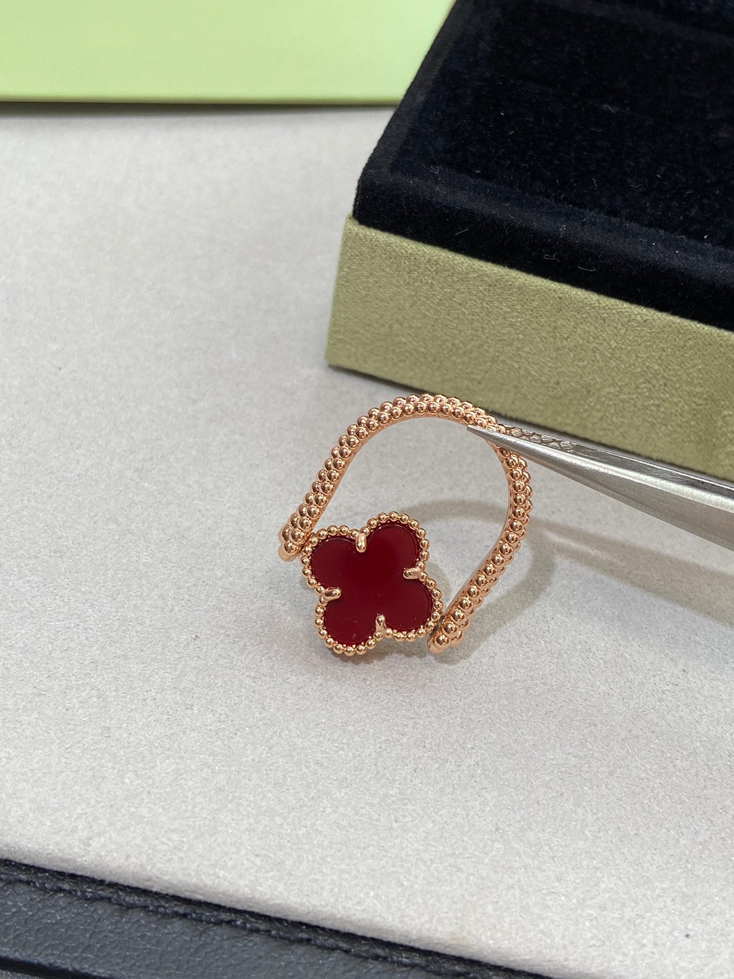[vivabelle]CLOVER RIVERSIBLE ROSE GOLD RING