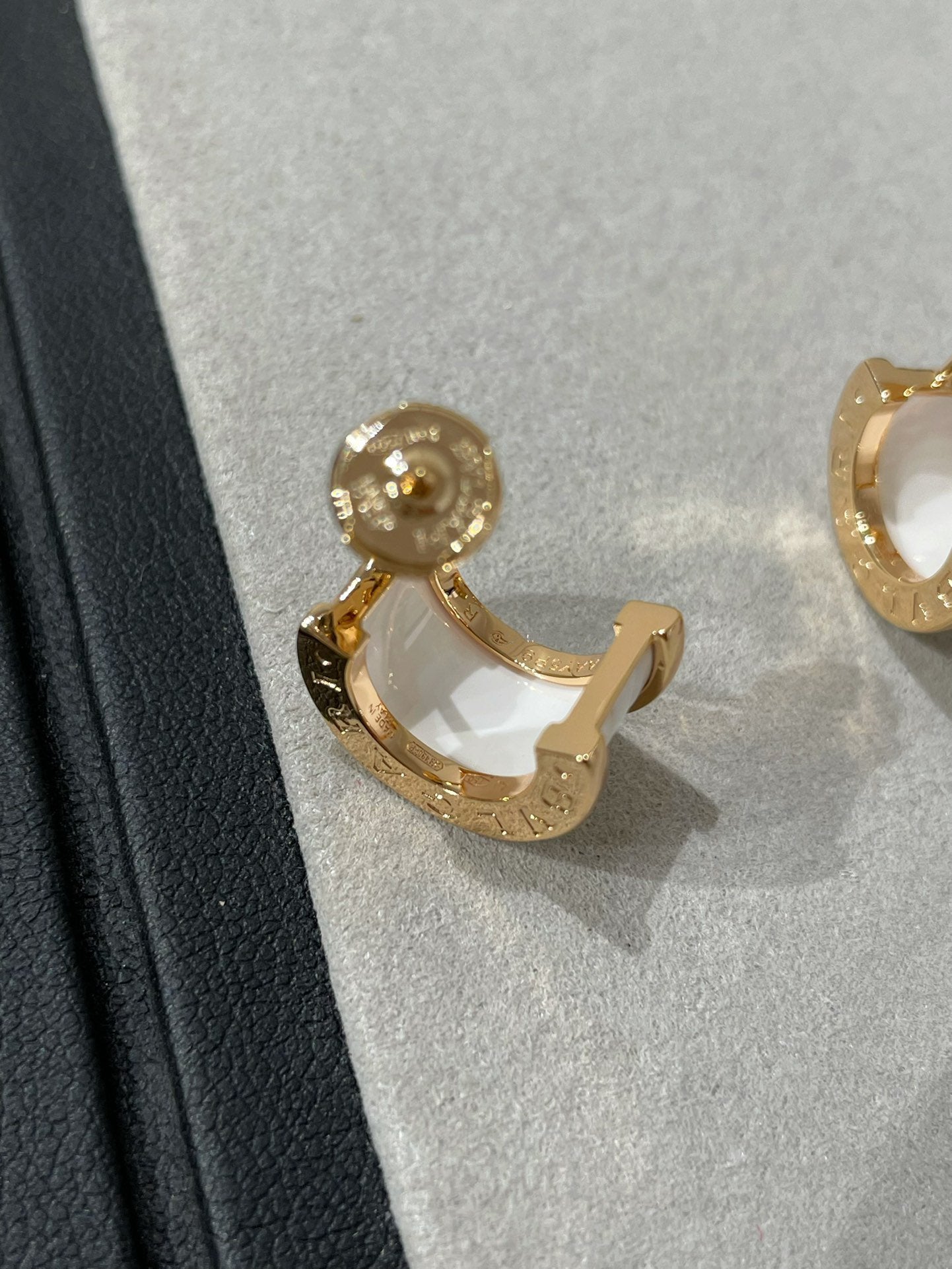 [vivabelle]ZERO 1 PINK GOLD CERAMIC EARRINGS