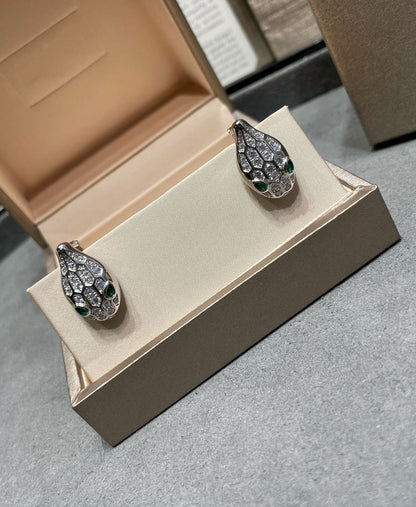 [vivabelle]SERPENT DIAMOND STUD EARRINGS
