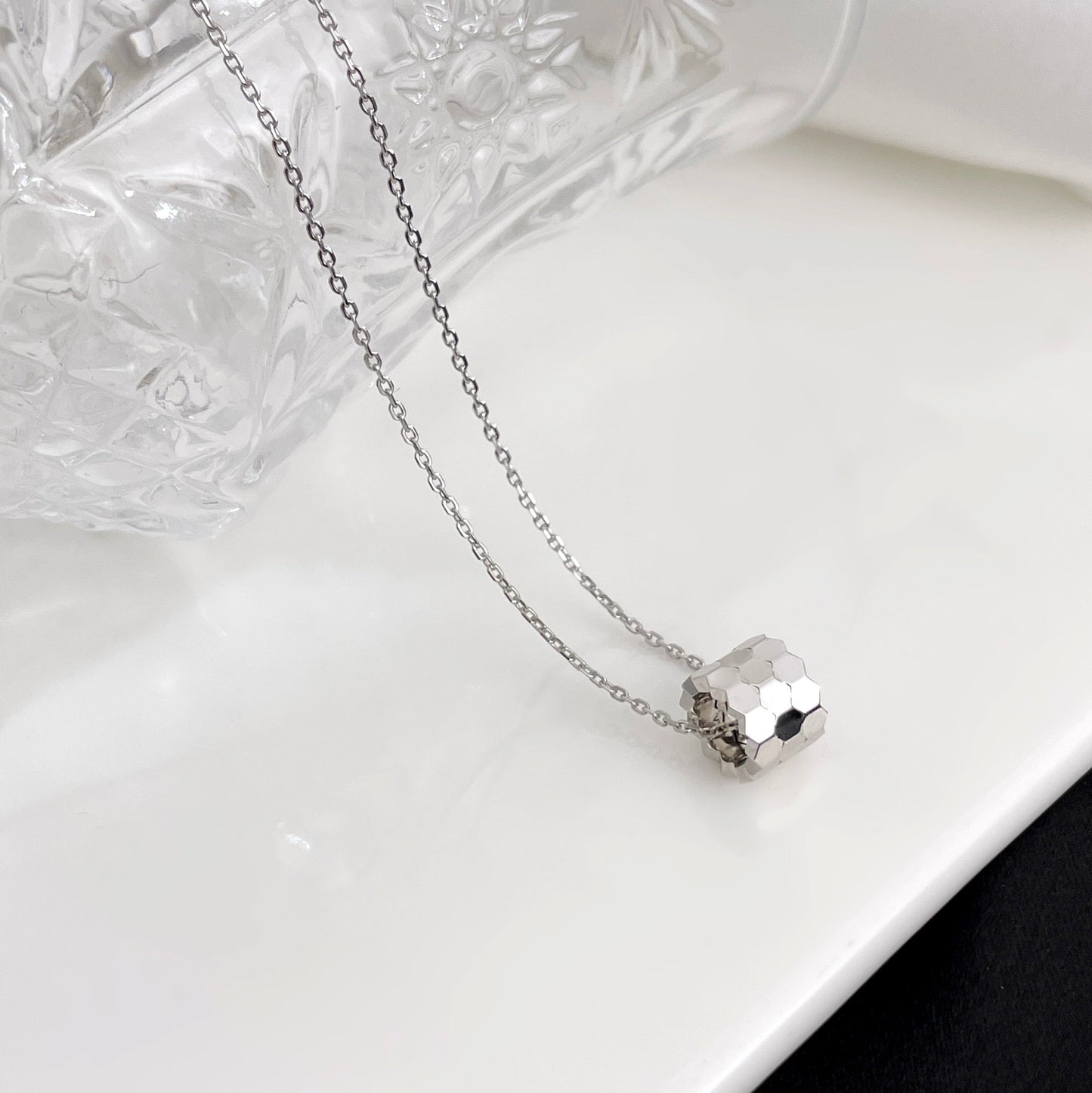 [vivabelle]BEE MINI NECKLACE