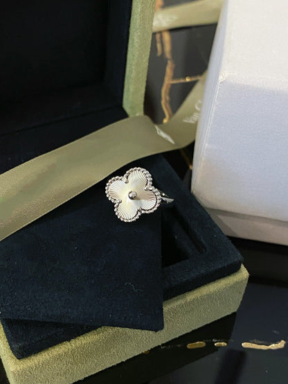 [vivabelle]CLOVER SILVER RING