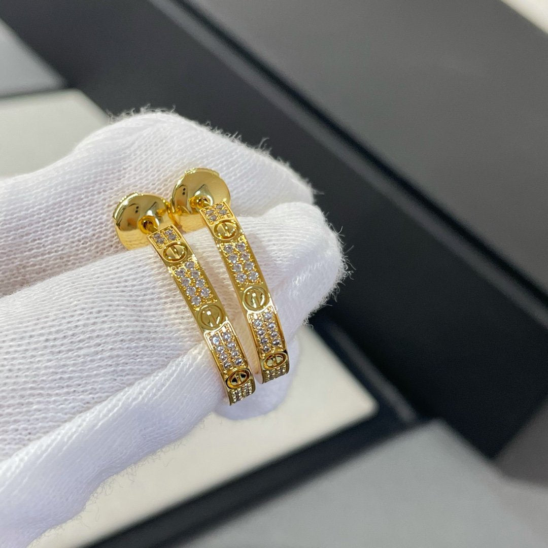 [vivabelle]LOVE DIAMOND GOLD HOOP EARRINGS