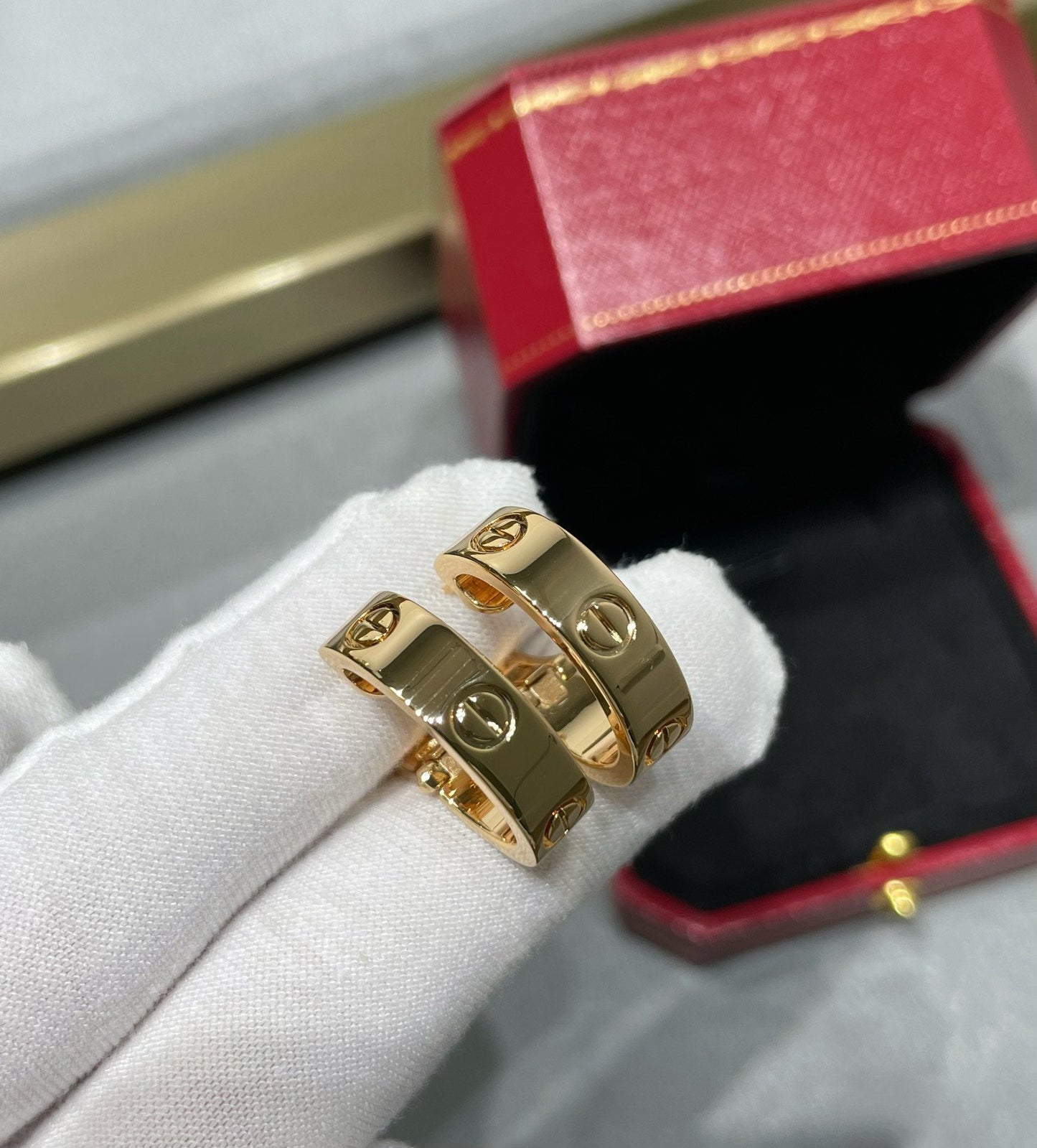 [vivabelle]LOVE 5.5MM EARRINGS