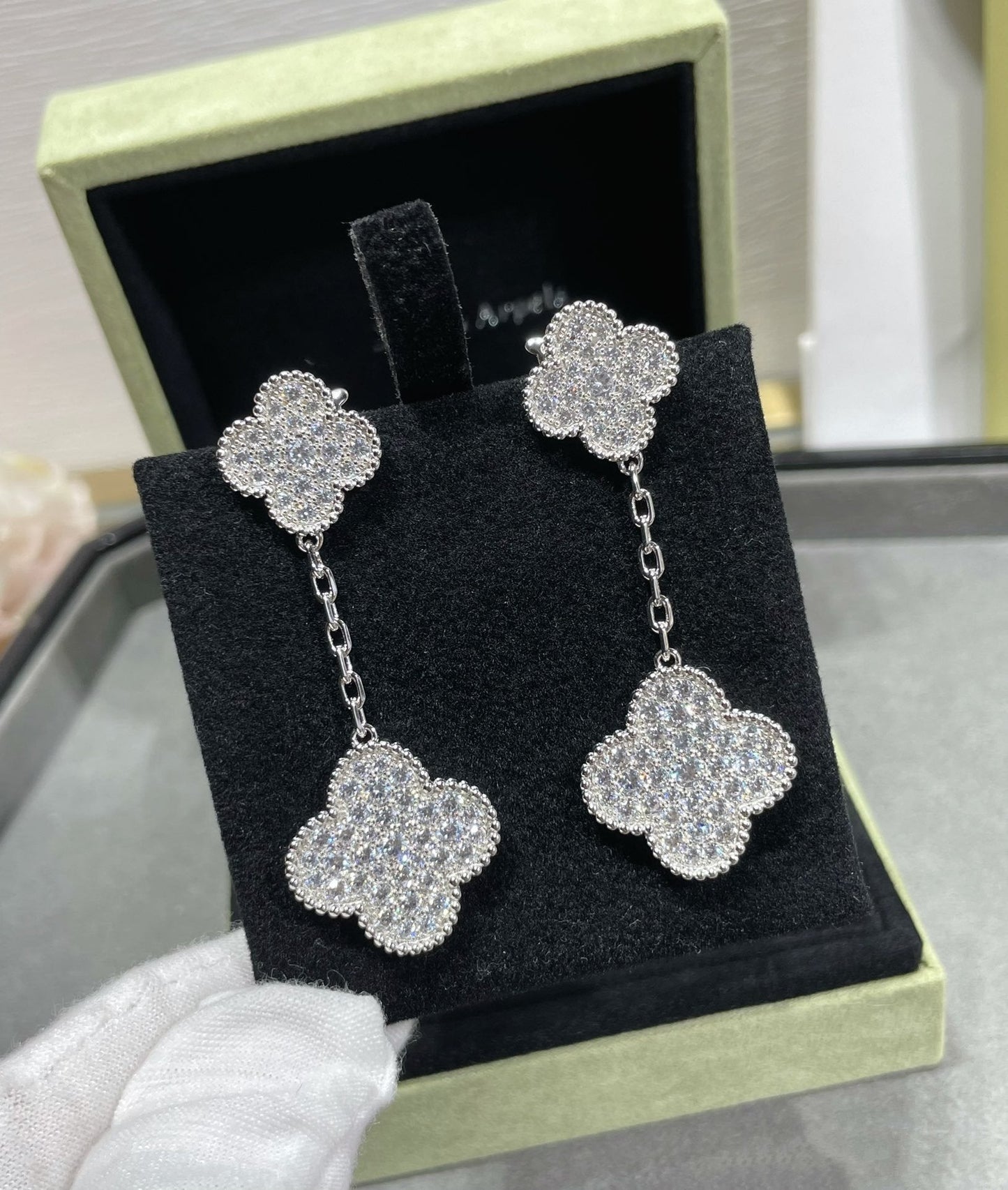 [vivabelle]CLOVER 2 MOTIFS DIAMOND PAVED SILVER EARRINGS