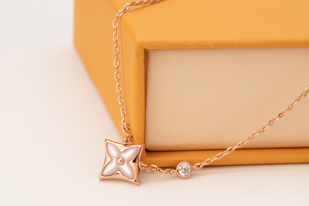 [vivabelle]STAR PINK MOP 1 DIAMOND PINK GOLD NECKLACE