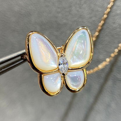 [vivabelle]BUTTERFLY MOP DIAMOND NECKLACE