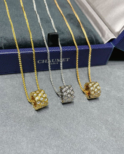 [vivabelle]BEE LOVE DIAMOND PAVED 3 ROW NECKLACE