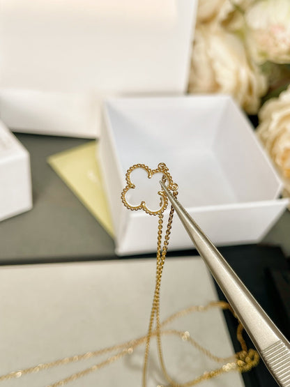 [vivabelle]CLOVER ROCK CRYSTAL ROSE GOLD NECKLACE