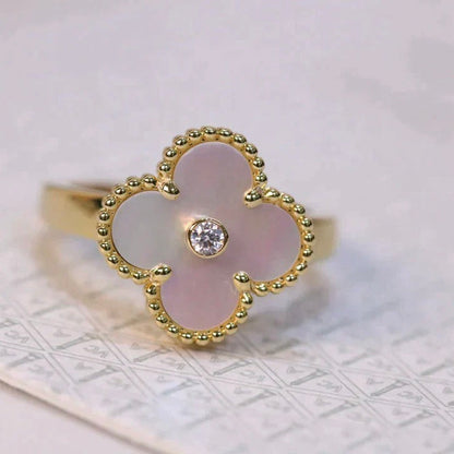 [vivabelle]CLOVER PINK MOP RING GOLD DIAMOND