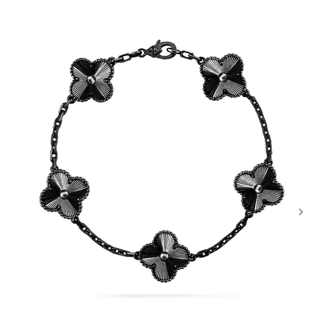 [vivabelle]CLOVER 5 MOTIF BLACK BRACELET