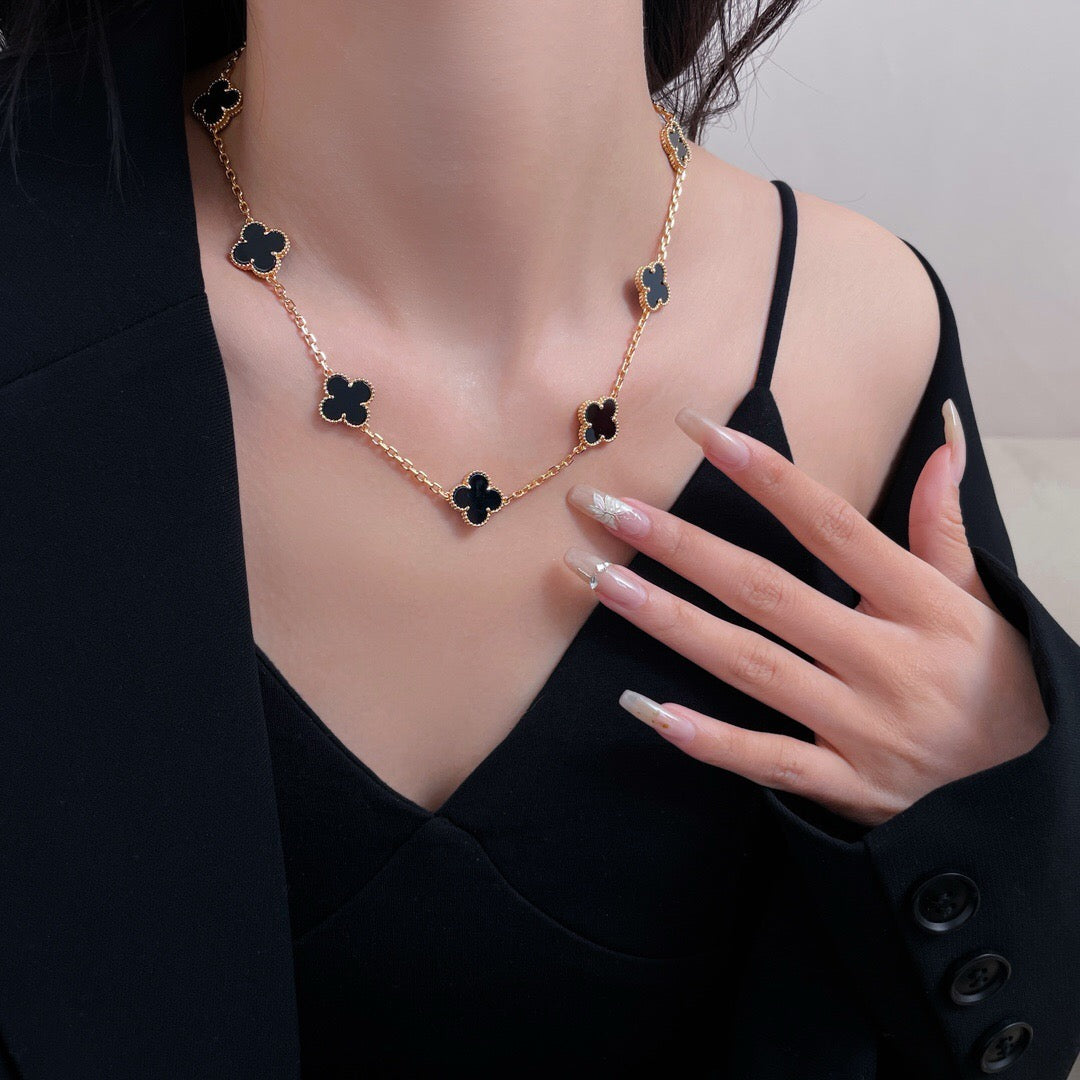 [vivabelle]CLOVER 10 MOTIFS ONYX NECKLACE