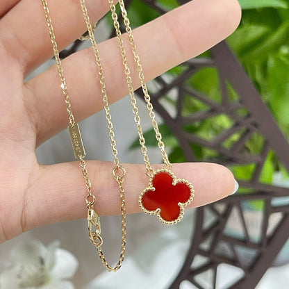 [vivabelle]CLOVER 15MM CARNELIAN SINGLE FLOWER NECKLACE