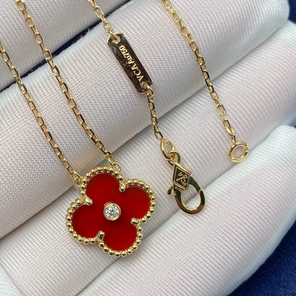 [vivabelle]CLOVER 15MM DIAMOND CARNELIAN NECKLACE