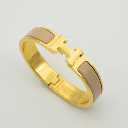 [vivabelle]H GREY BRACELET