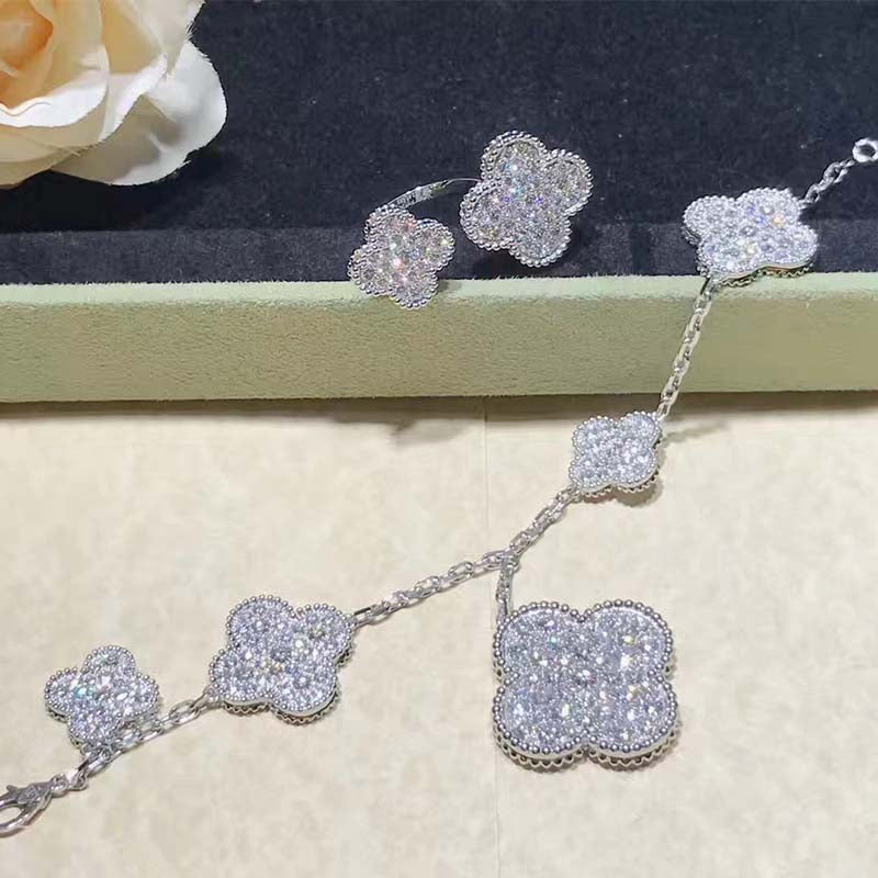 [vivabelle]CLOVER 6 MOTIFS SILVER DIAMOND BRACELET