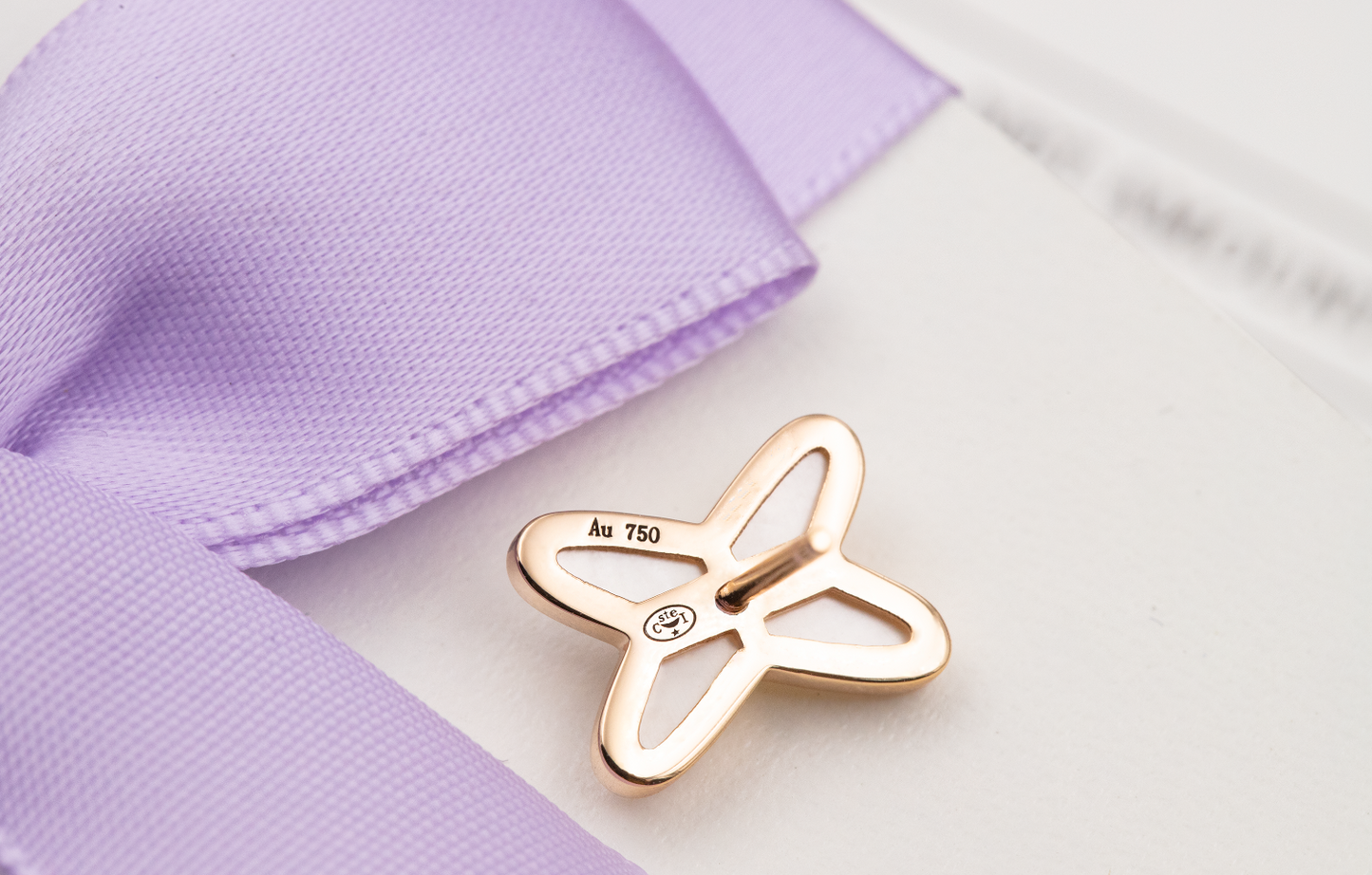 [vivabelle]JEUX DE WHITE MOP PINK GOLD DIAMOND EARRINGS