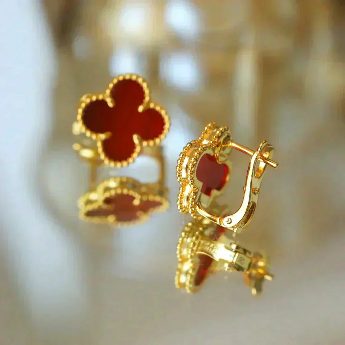 [vivabelle]CLOVER MEDIUM 1 MOTIFS CARNELIAN  EARRINGS