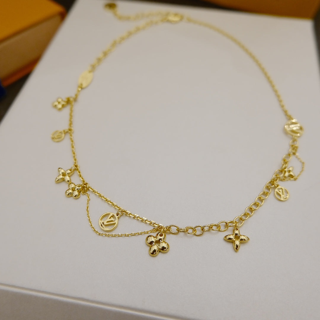 [vivabelle]BLOOMING SUPPLE NECKLACE BRASS