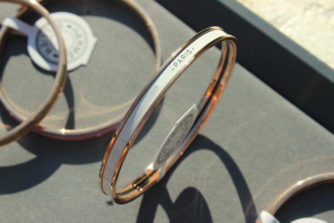 [vivabelle]HM UNI BANGLE BAG