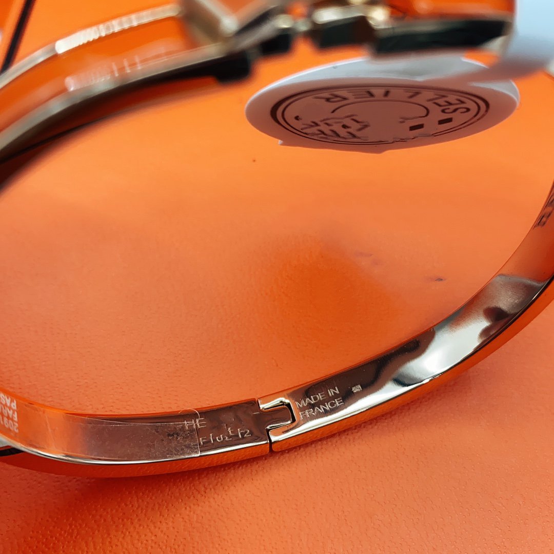 [vivabelle]CLASSIC HM CLIC RED 8MM ENAMEL BRACELET