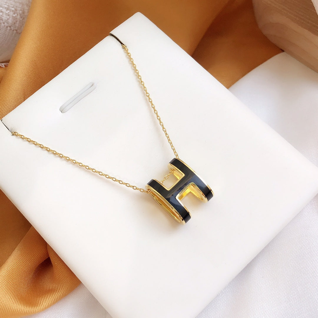 [vivabelle]HM CLIC BLACK ENAMEL GOLD NECKLACE