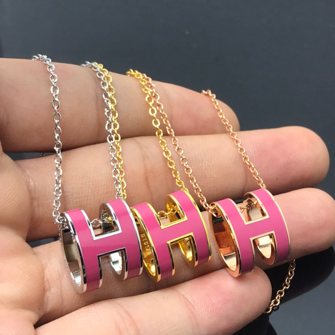 [vivabelle]H NECKLACE PINK