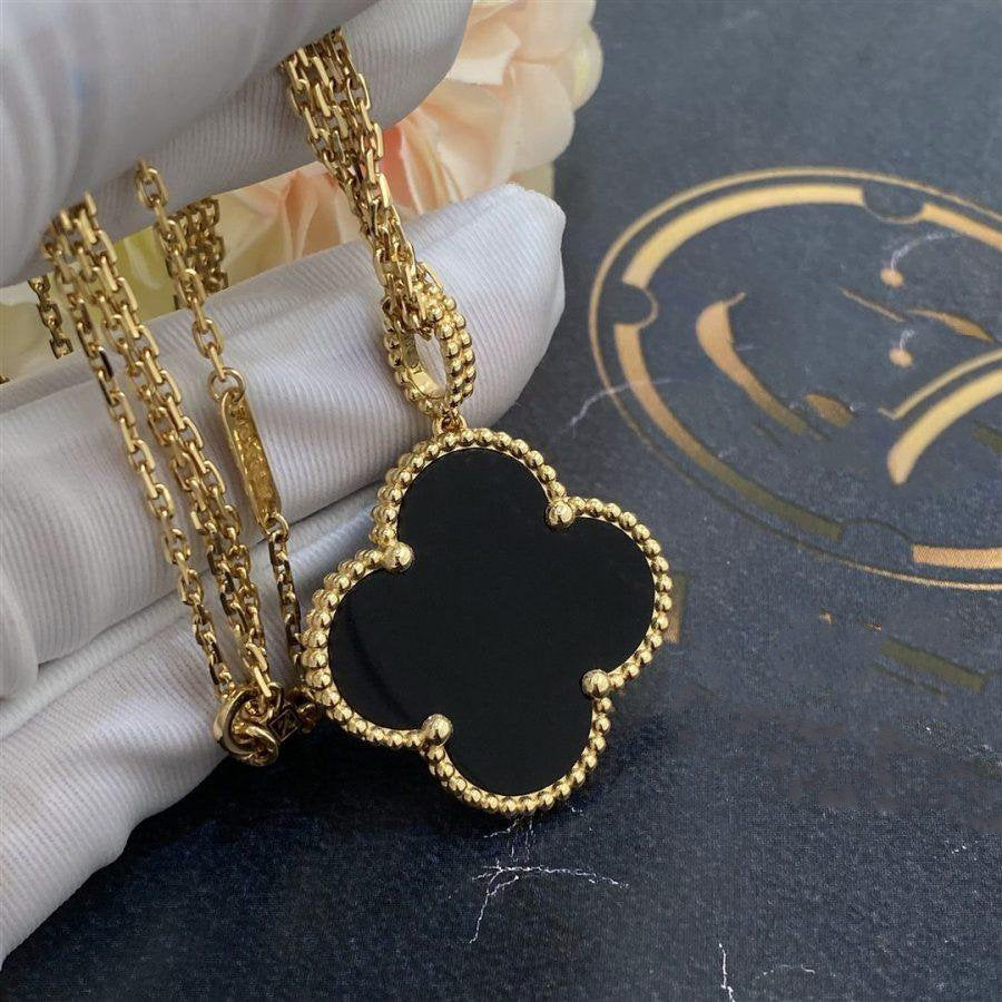 [vivabelle]CLOVER 25MM GOLD ONYX BIG CLOVER NECKLACE