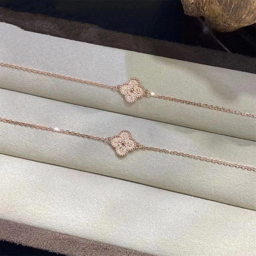 [vivabelle]CLOVER SINGLE FLOWER BRACELET