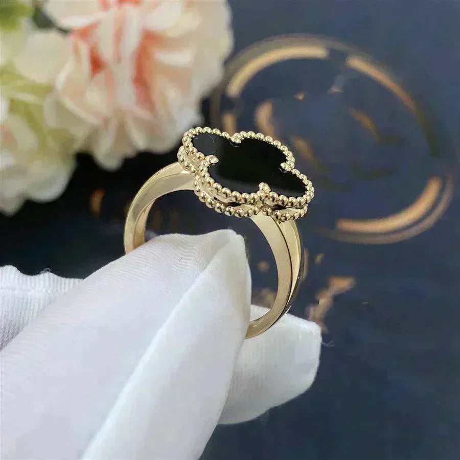 [vivabelle]CLOVER ONYX RING