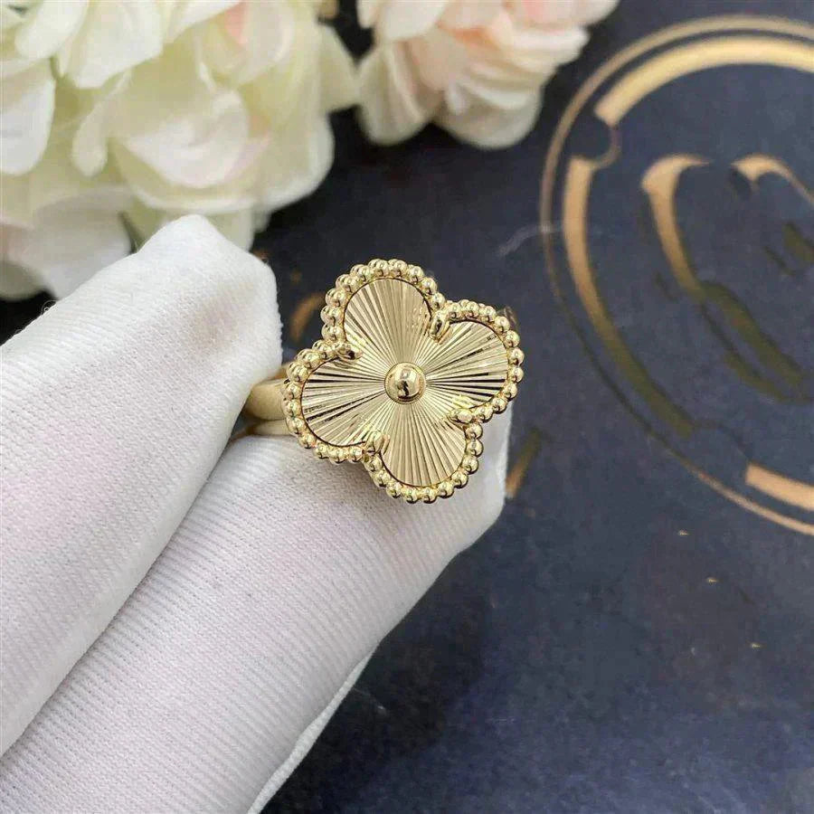 [vivabelle]CLOVER GOLD RING